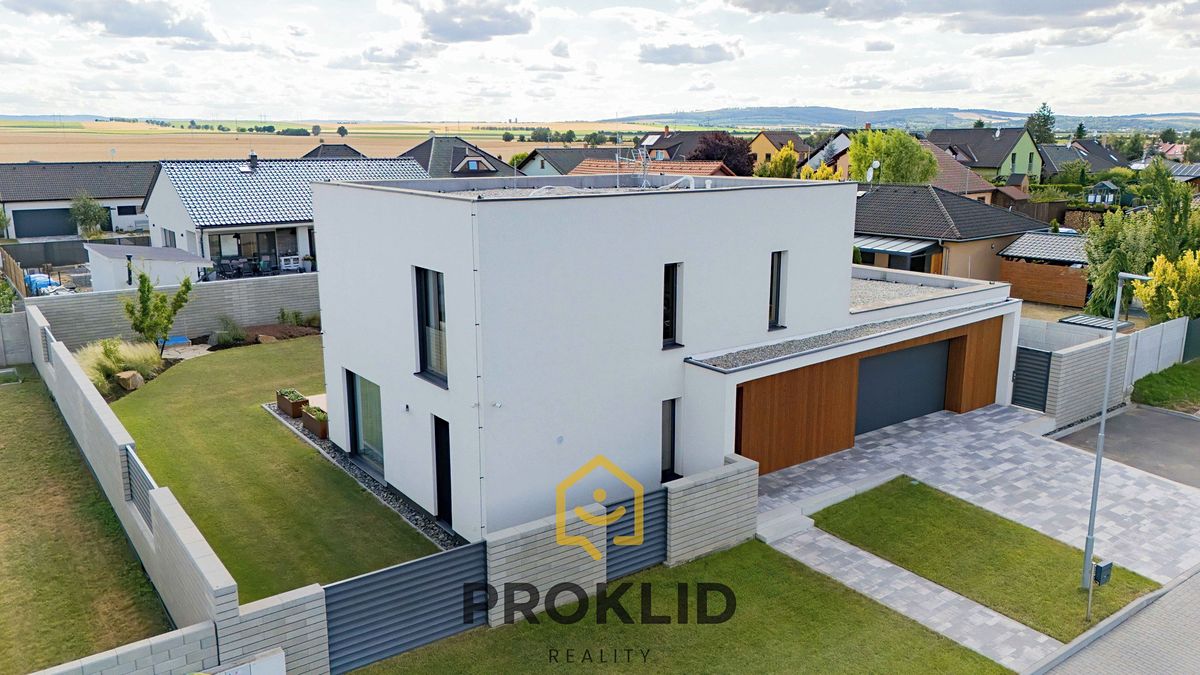 Prodej rodinného domu 197 m², pozemek 734 m²